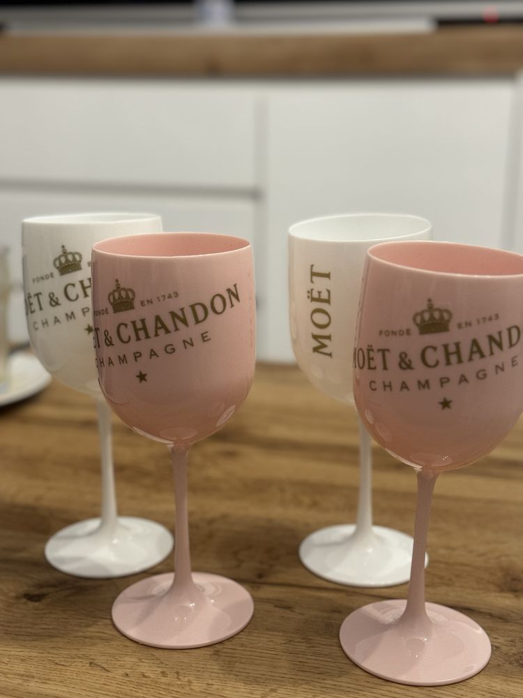 Kieliszek moët