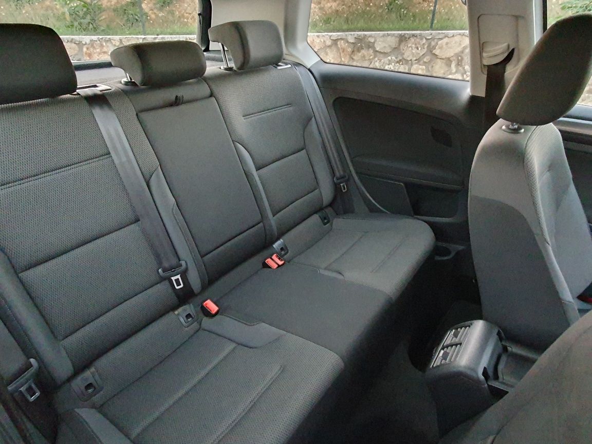 Golf 7 TDI 1.6 TDI muito bem estimado