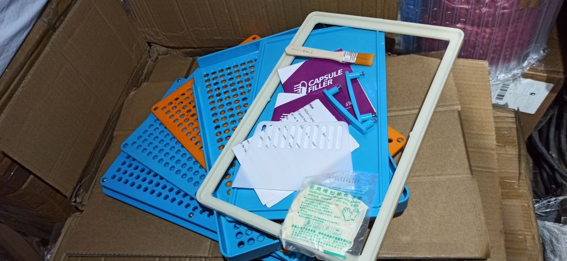 Оригінальний Капсулятор на 200 та 400 капсул,також є на 600