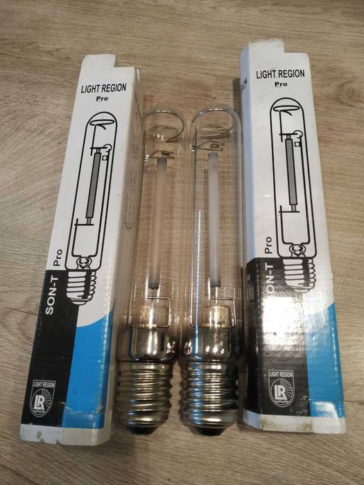 Лампа натрієва газорозрядна SON-T Pro 400W E40 (Light region)