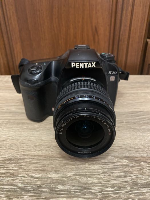 Продається фотоапарат Pentax K20D з об’єктивом Pentax 18-55mm II