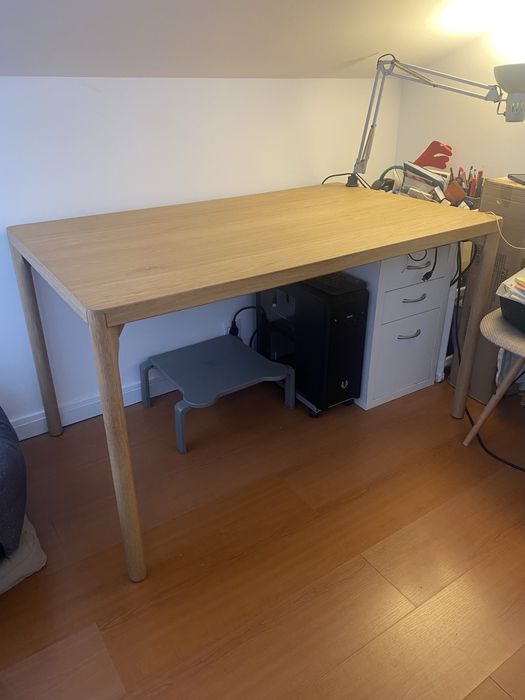 Mesa IKEA Ravaror - Usada em bom estado