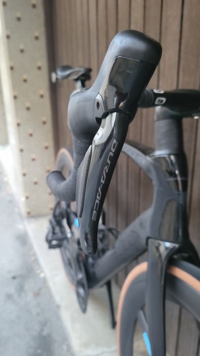 Pinarello Digma F12 rodas Xentis