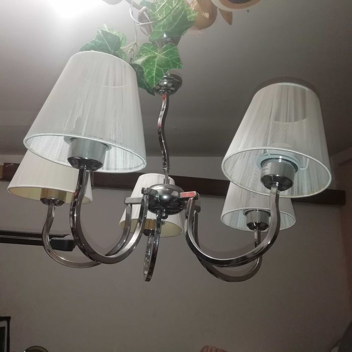 Люстра з тканини