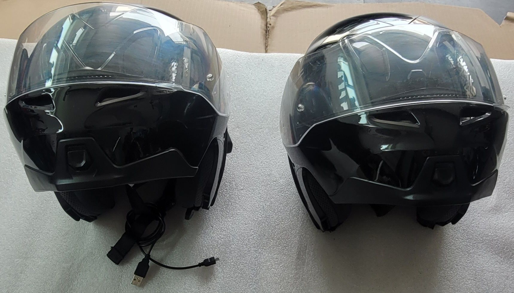 2 capacetes MDS ccomo novos