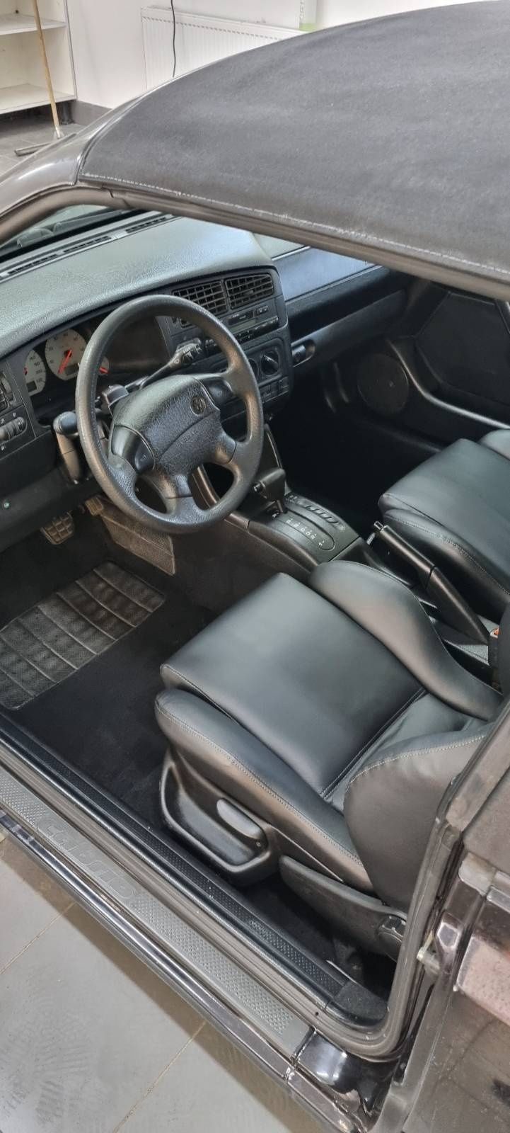 Golf 3 cabrio 2.0 B, automat