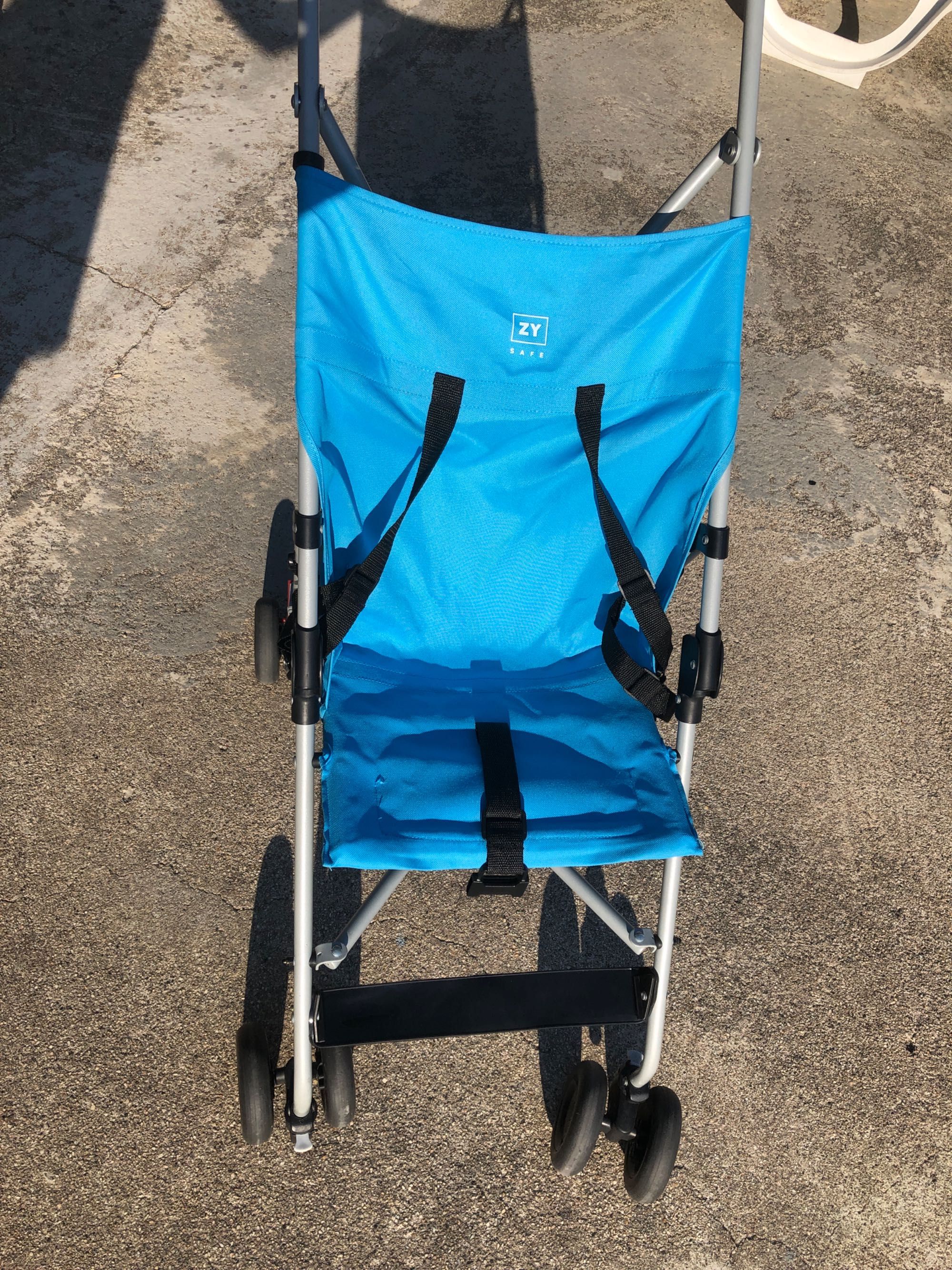 Carrinho de bebê para passeio