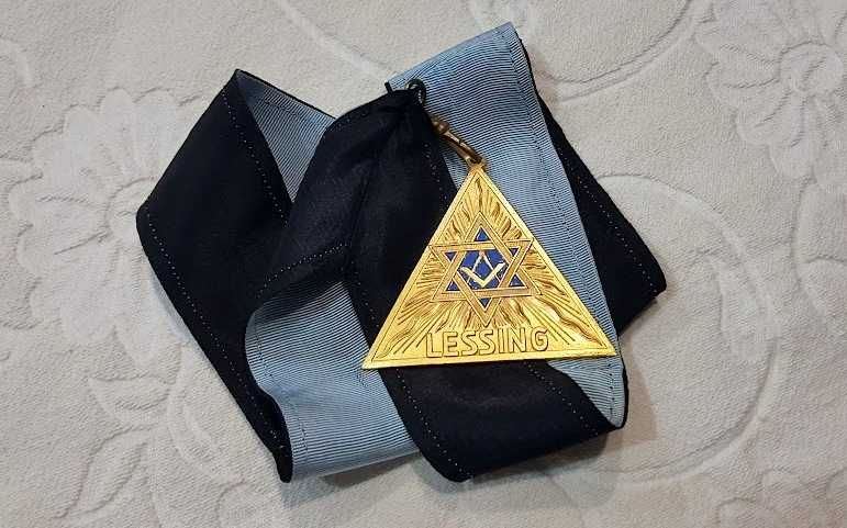 Klejnot loży masońskiej wolnomularskiej Lessing zum flammenden Stern