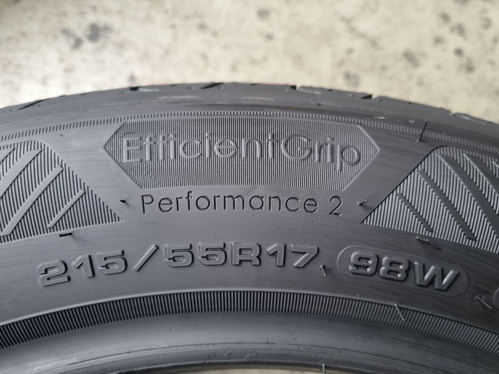 215/55/17  98W Goodyear Efficientgrip Performance 2  j2023.r demo