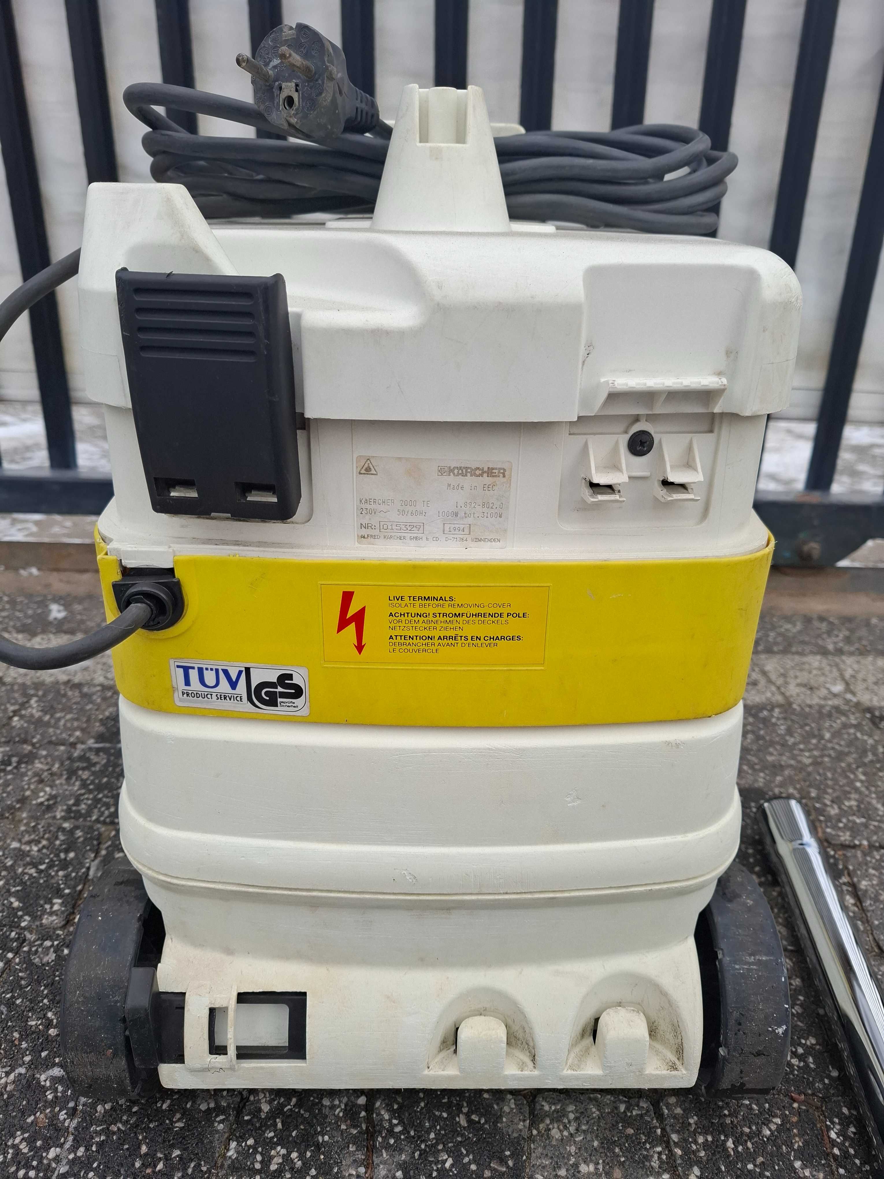 Odkurzacz Karcher  2000 TE *Gniazdo elektronarzędzi*