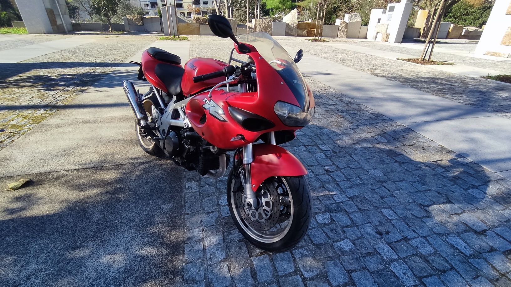 Moto Suzuki TL 1000 S