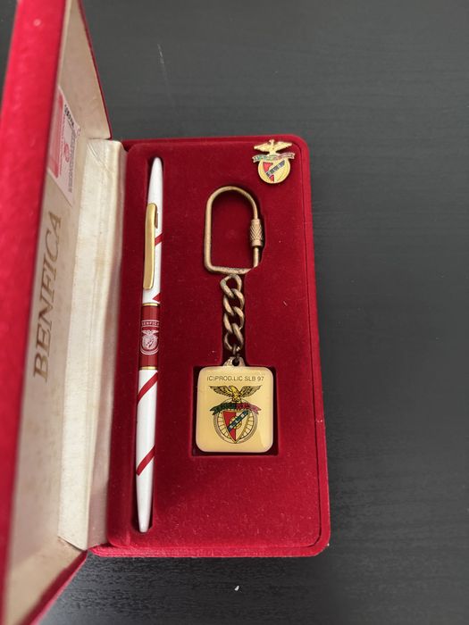 Vendo conjunto oficial do Benfica – Ano 1997 – Colecionador