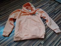 Nowa bluza marki RESERVED w rozmiarze 152 cm