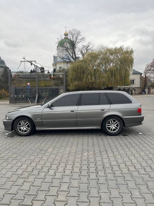 BMW e39 2002 рік автомат