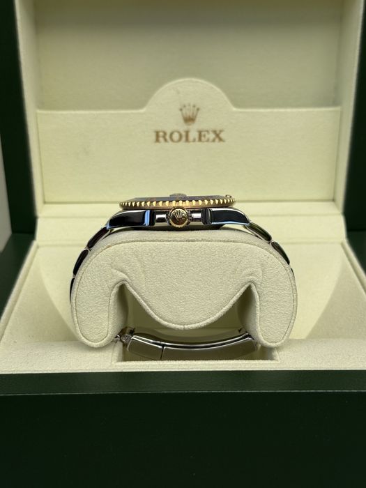 Rolex Submariner Date Bluesy 40mm 116613LB