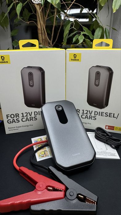 Мощное пусковое устройство Базеус 12000 mAh Jump Starter Baseus павер
