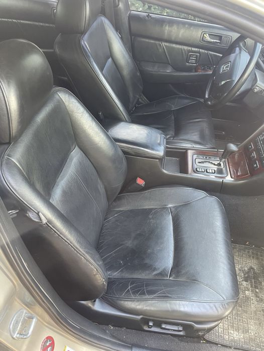 Кожанный салон Honda Legend 3