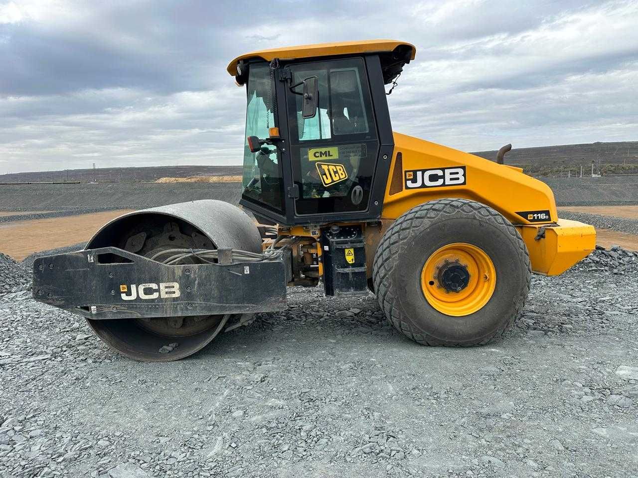 Послуги грунтового катку JCB 116D та CAT CS74B