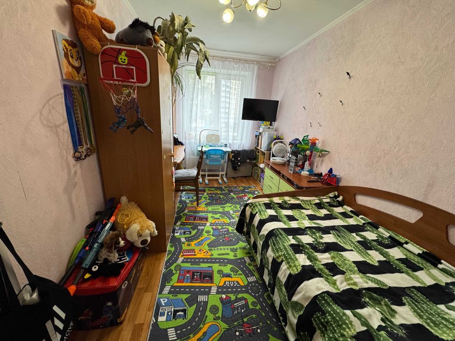 Продам 2-х комнатную квартиру Фрунзенский Левій берег
