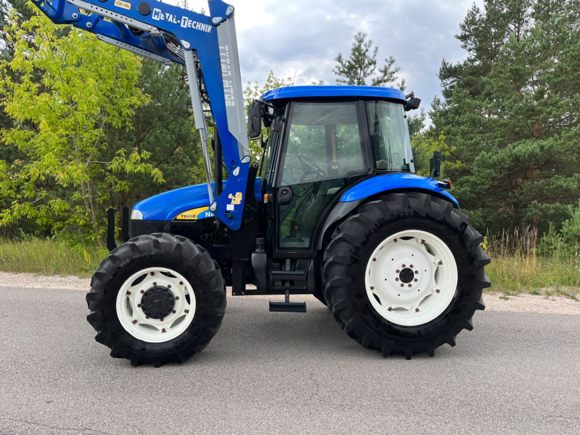 New Holland TD 95