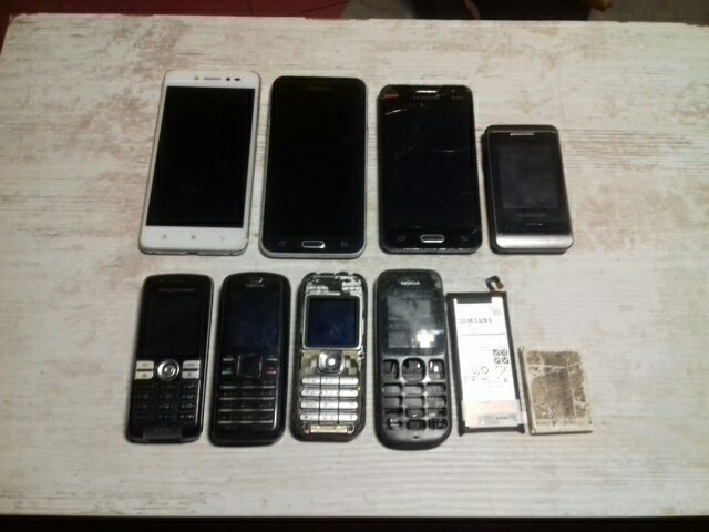 Телефоны на запчасти