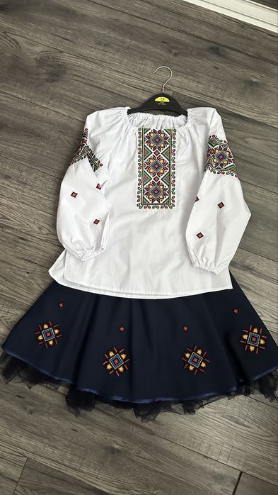 Костюм вишиванки для дівчинки