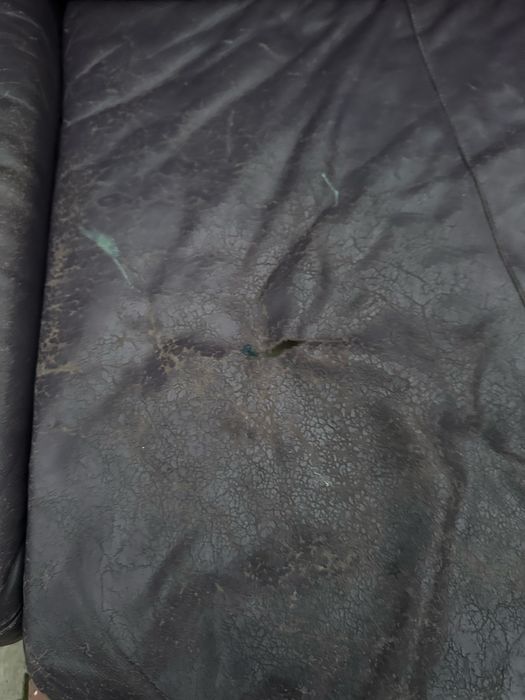 Диван шкіряний довжина 3,5  б/у