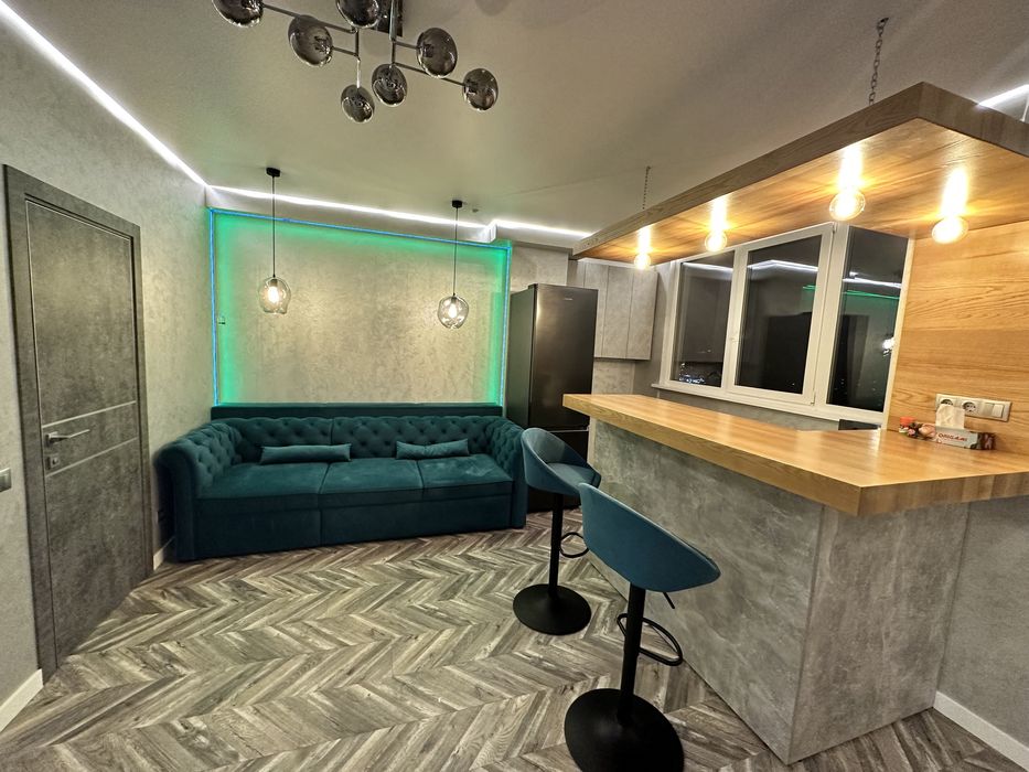 Здам квартиру подобово студія з дизайнерським ремонтом біля метро. 2 Здам квартиру подобово студія з дизайнерським ремонтом біля метро