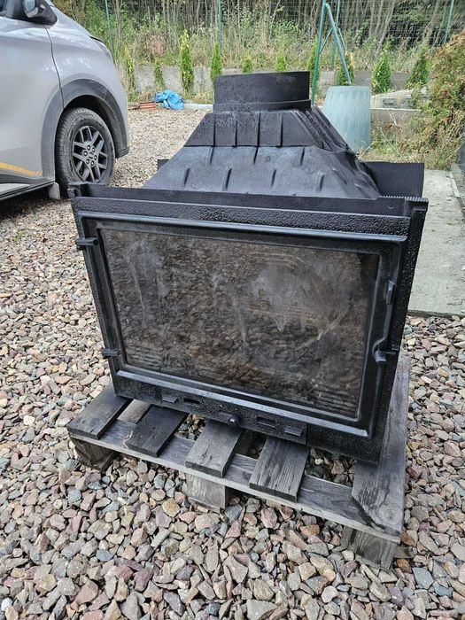 kominek mało używany Wkład kominkowy z szybą prostą