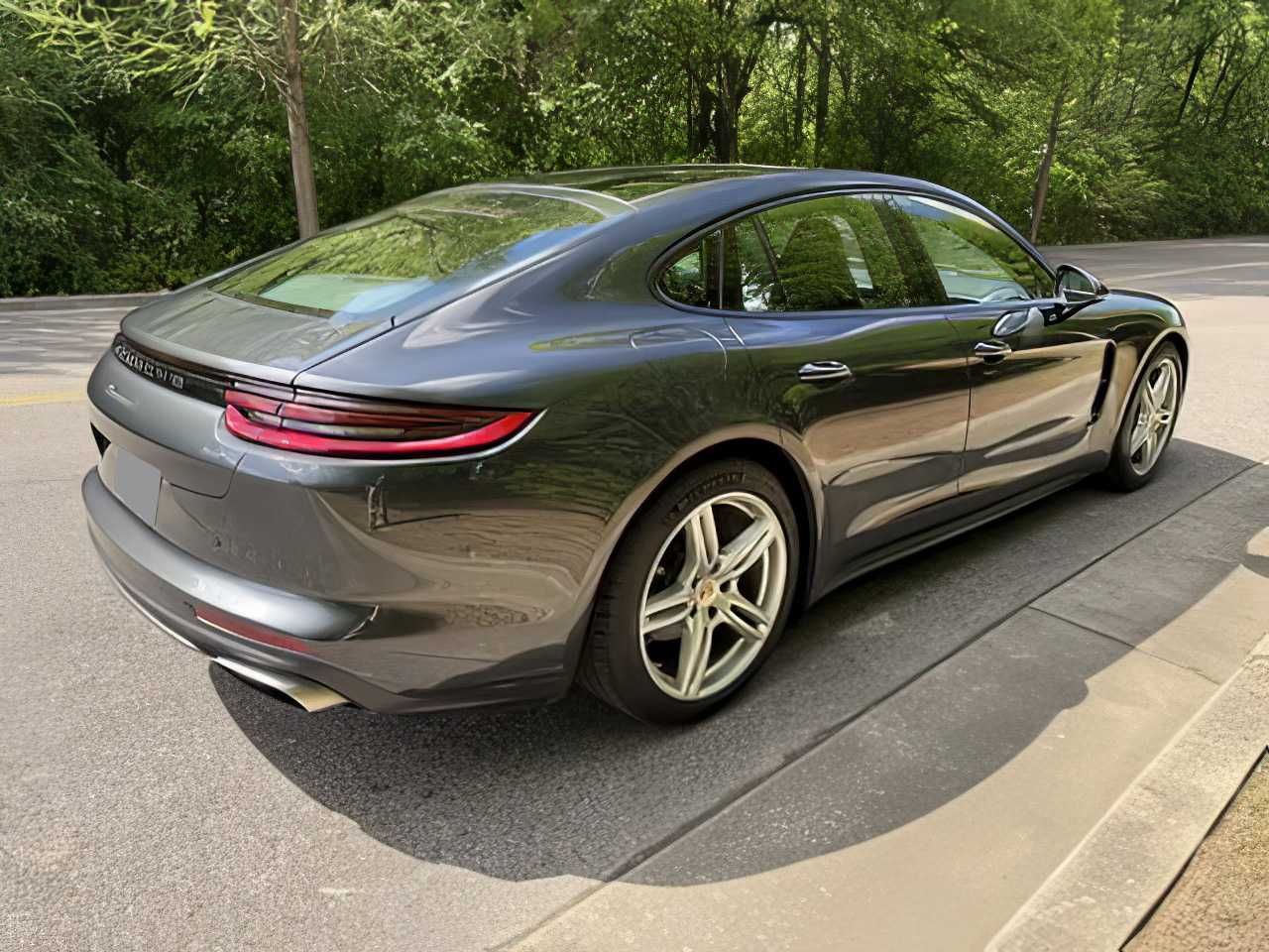 2018 Porsche Panamera