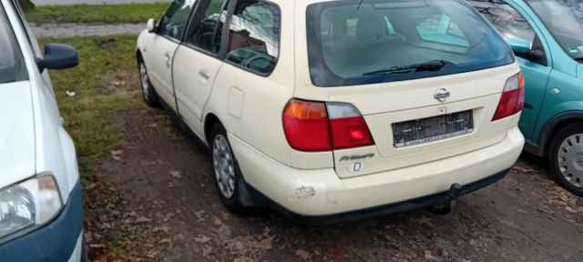 Nissan Primera 2001 rok 1.8 Benz