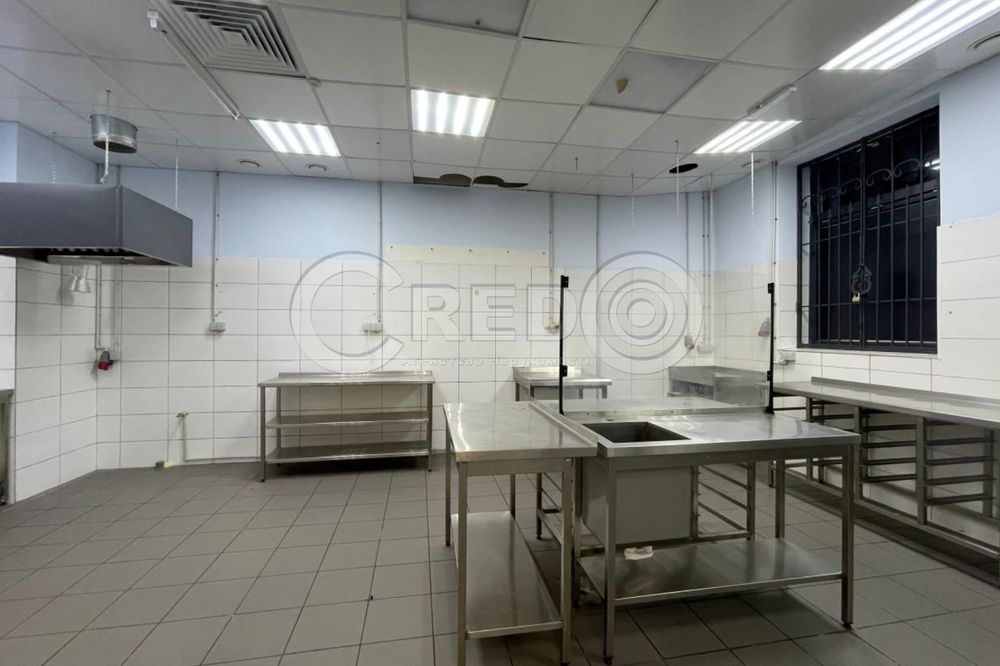 Продаж приміщення центр міста вул. Комерційна