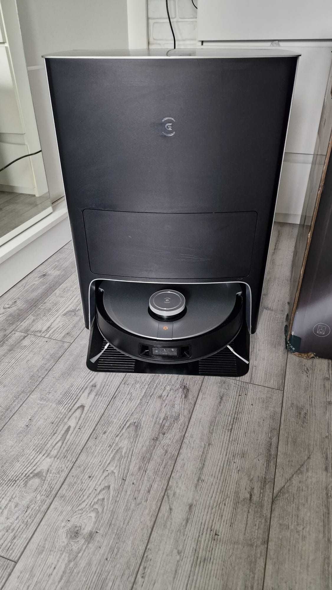 ECOVACS DEEBOT X1 OMNI, odkurzacz automatyczny z funkcją mopowania