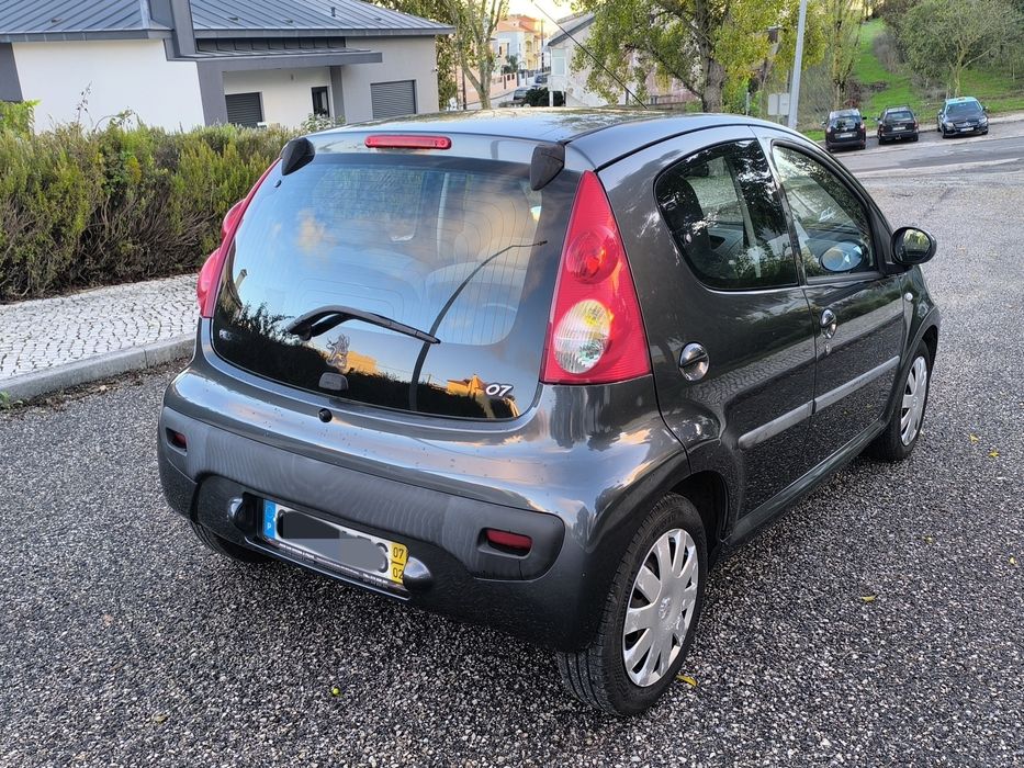 Peugeot 107 1.0  5 Portas c/AC