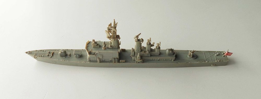 Kit de modelismo montado 1/700 do Destroyer Japonês Sawakaze
