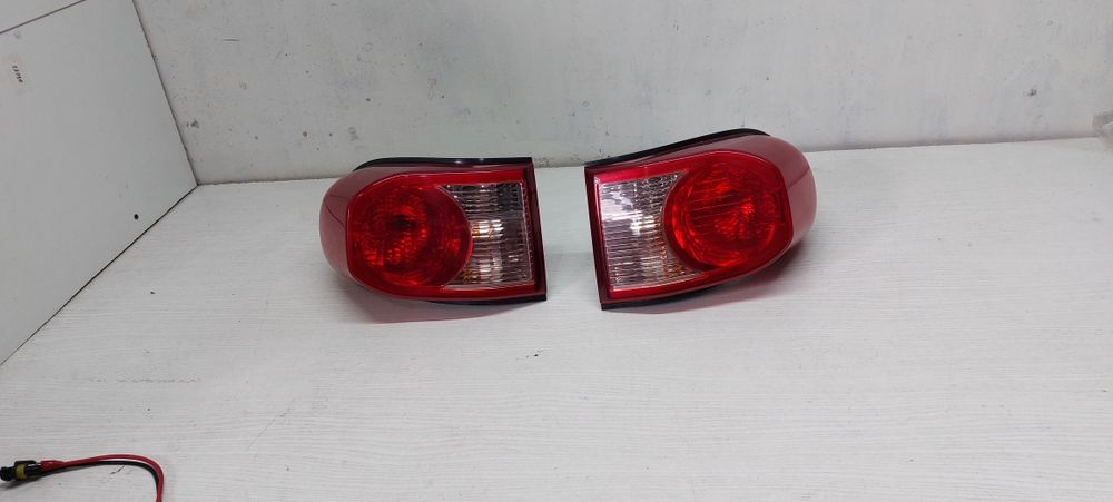 Фонарь Toyota FJ-Cruiser лихтар стоп фонар задній