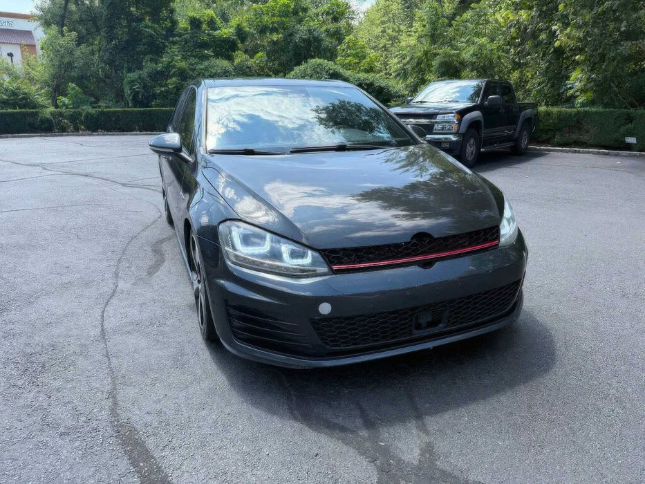 Volkswagen Golf GTI SE      2016