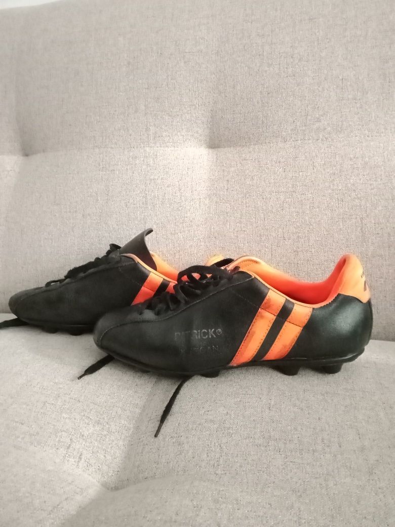 Buty piłkarskie korki piłka marki Patrick rozm 43