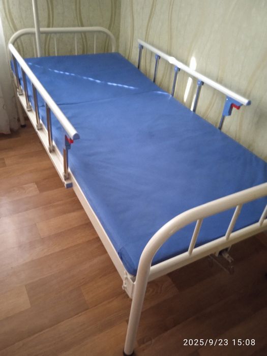 Ліжко для інвалидів медичне ліжко