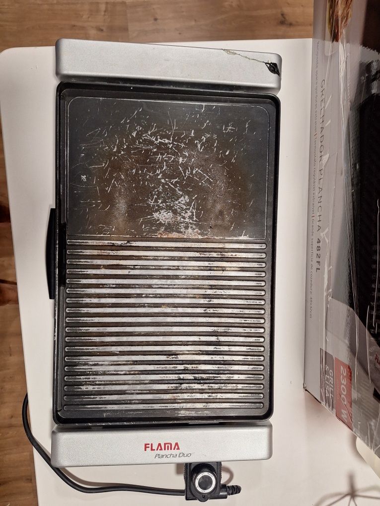 Grelhador  Eléctrico 2300W FLAMA - 482 FL