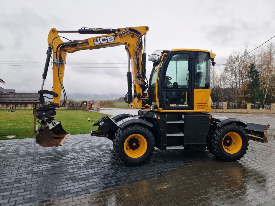 Liebherr 910 Compact  Jcb Hydradig/ 40km/ Rototilt