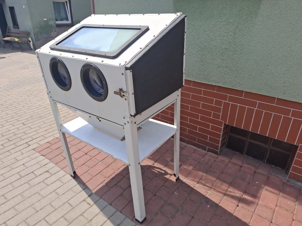 Piaskarka kabinowa duża jak nowa !