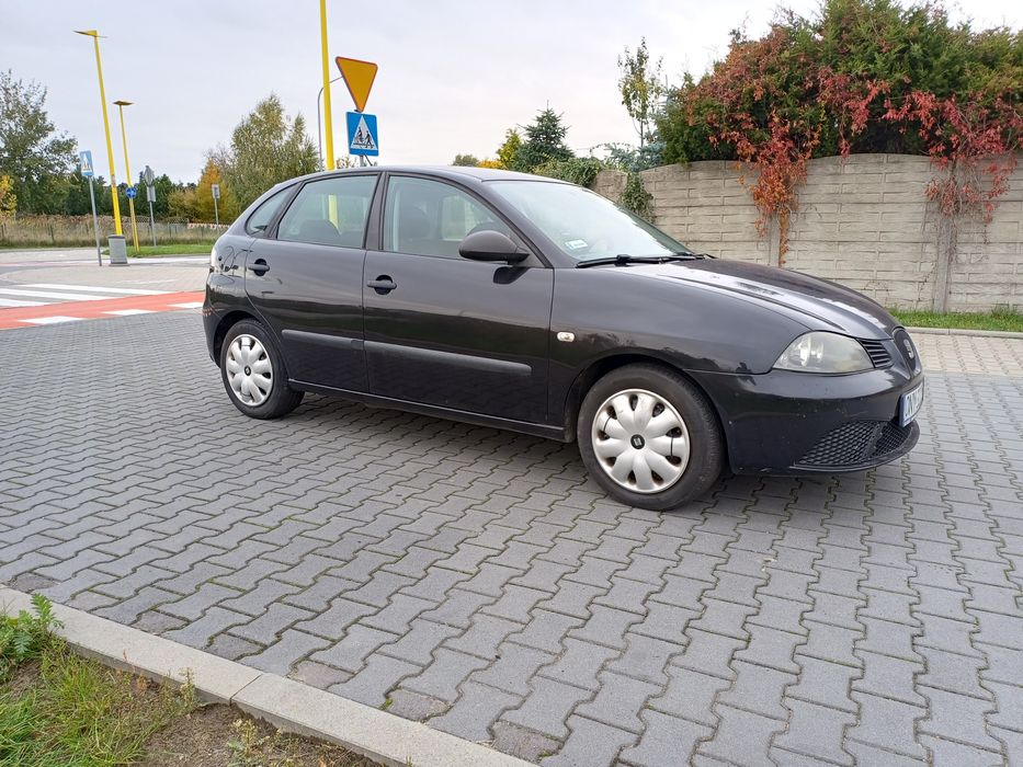 GAZ 2031r. Seat-1.4silnik. Szyby Elektr.Rok 2009. Klima-Sprawna.Hak.