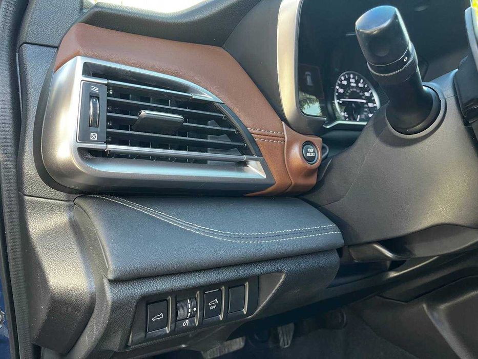 Субару Оутбек 2,4 бензин автомат 2021