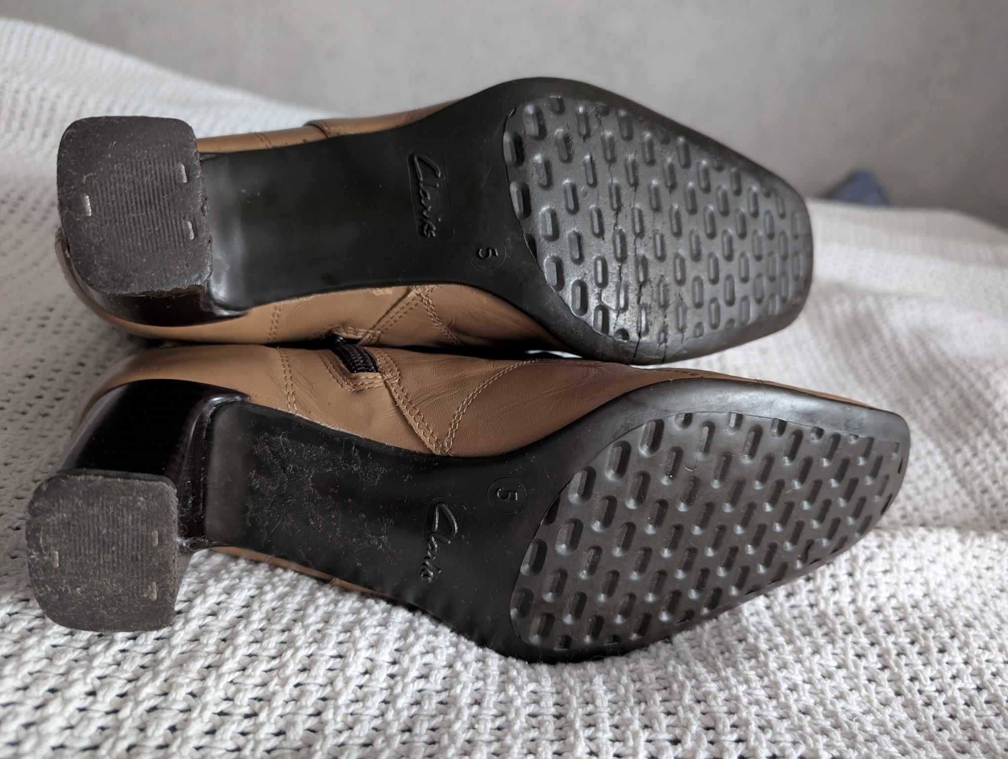Ботильйони жіночі Clarks