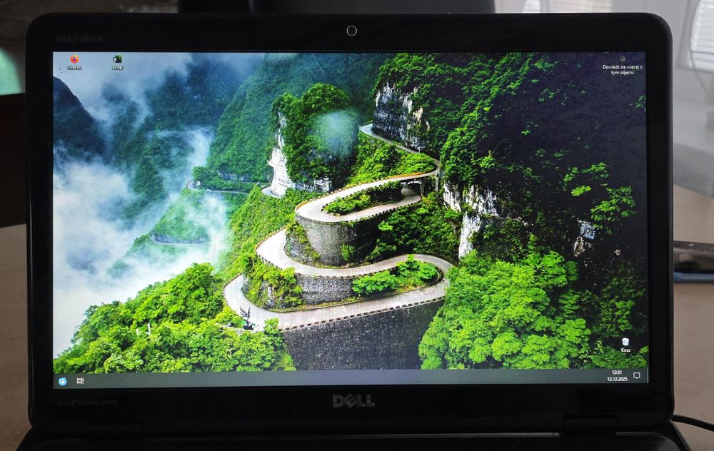 Laptop DEL INSPIRON N7110 _ I5_2.40 GHz_ 500GB HDD