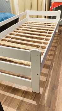 Łóżko dla dziecka drewniane 200x90