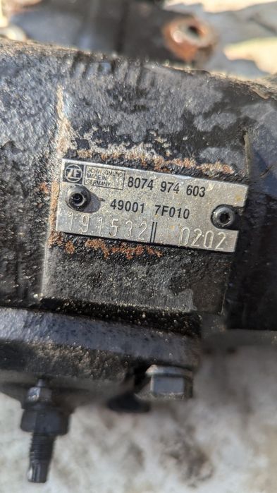 Гідропідсилювач рульова колонка nissan terrano 2 49001 7F010