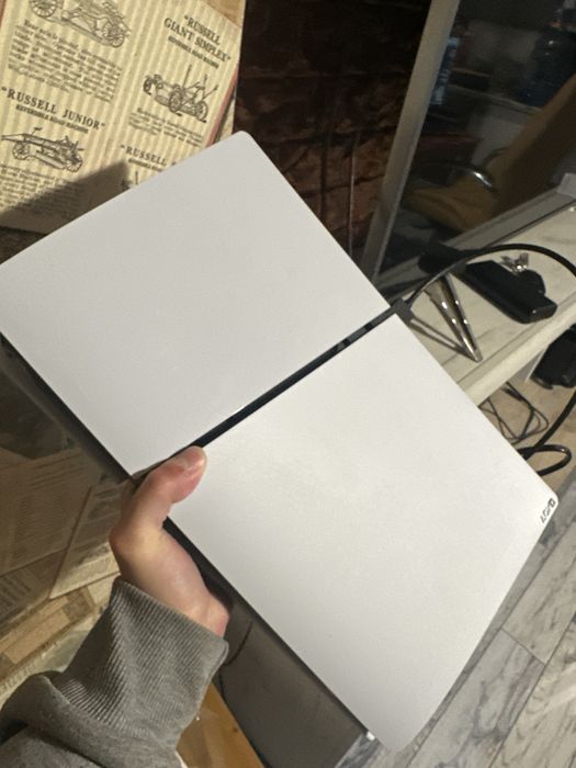 Продаю PlayStation 5 у чудовому стані