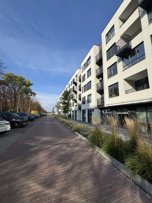 Комерційне приміщення в прохідній зоні в ЖК Емпатіка біля Спорт Лайфу!